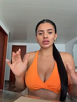 AnaaFaith  online show from April 13, 7:47 pm