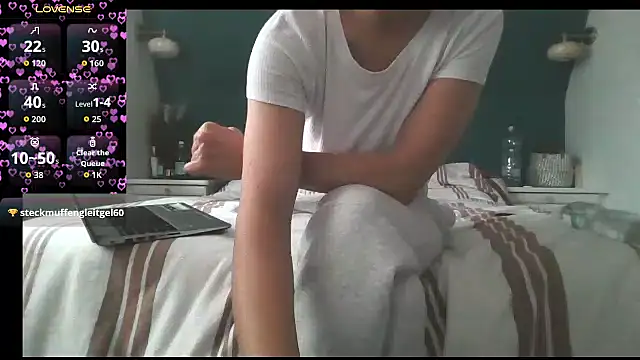 Magical Milf MelissaXX online show from October 28, 11:05 am