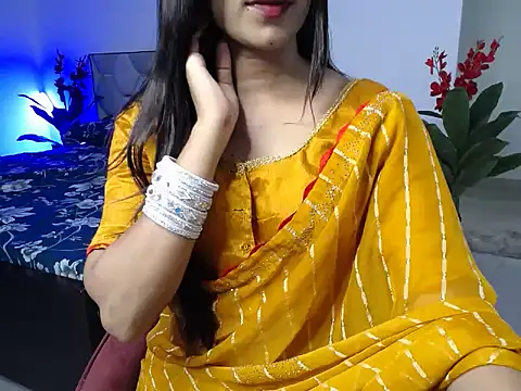 Snapshot of Little_queenn chatting on September 20, 9:13 pm Little queenn online show from September 20, 9:13 pm
