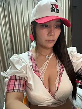 sandra0023 online show from June 22, 5:37 am