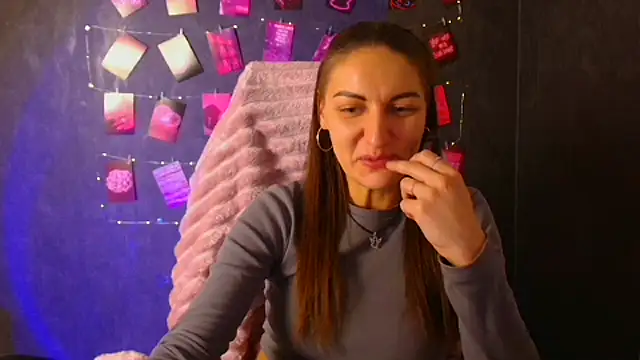 Aurora Loveu online show from October 22, 10:37 pm