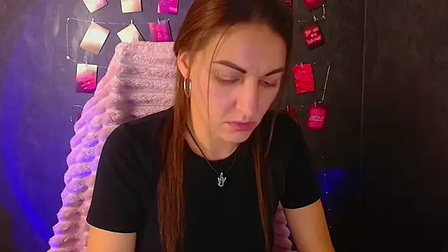 Aurora Loveu online show from October 31, 12:01 am