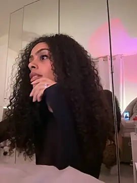 yasmingarcia online show from October 22, 8:58 pm