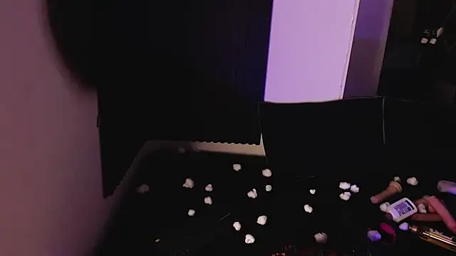 chubby sexy  online show from February 3, 3:37 am