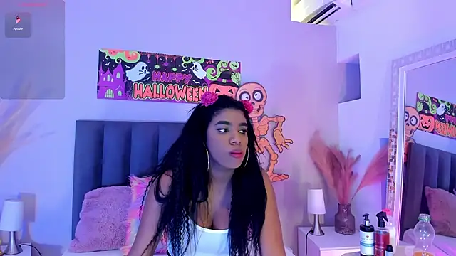 KendraChavez  online show from October 23, 10:49 pm