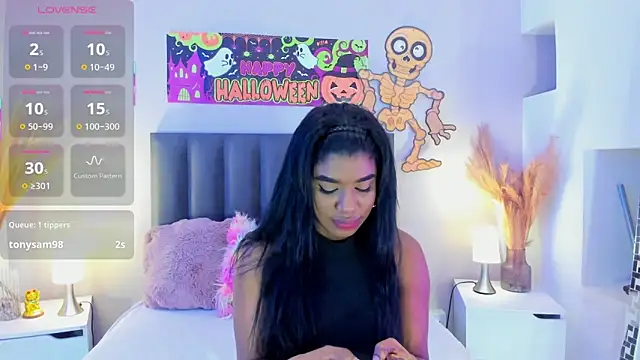 KendraChavez  online show from October 29, 9:28 pm