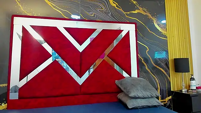 VioletRose as online show from February 1, 11:36 pm