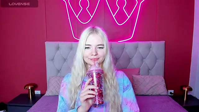 RuthBryant online show from September 16, 1:35 am