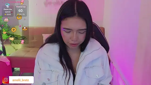 Ameliiaa tay online show from December 17, 1:15 pm