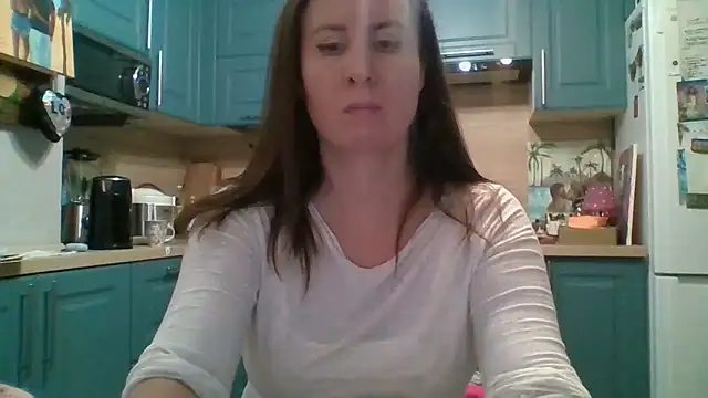 ALICAINWONDERLAND online show from December 4, 7:14 pm