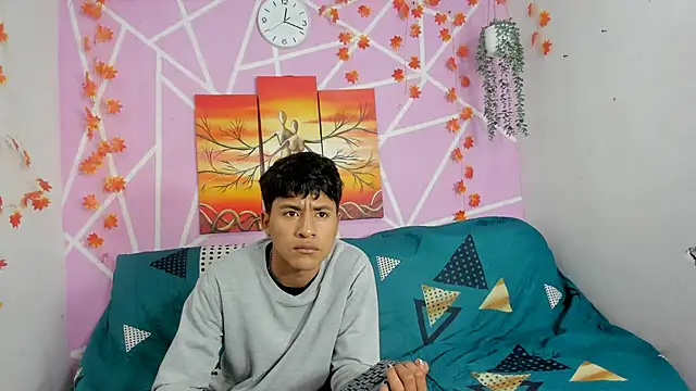 Snapshot of sebas_boys577 chatting on October 16, 2:09 pm sebas boys577 online show from October 16, 2:09 pm