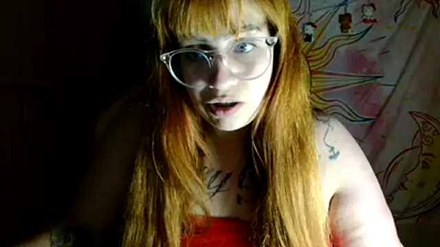 witchkiki online show from December 4, 3:42 am