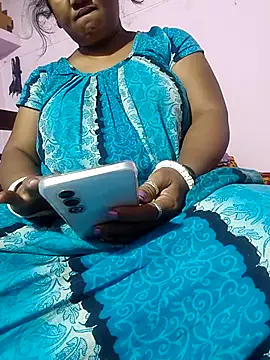 Cute-Swewty online show from March 6, 2:01 pm