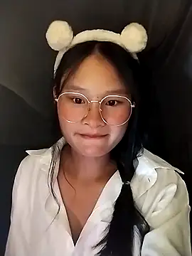 Snapshot of saronla_03 chatting on September 9, 3:23 pm saronla 03 online show from September 9, 3:23 pm