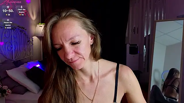 Jesica mooon online show from February 6, 1:42 am