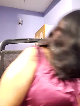 mallu-lover online show from February 12, 7:32 am