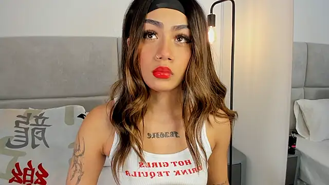 Lilith Blaze  online show from February 4, 3:04 pm