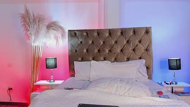 Snapshot of barbara_twerk chatting on September 26, 10:07 pm barbara twerk online show from September 26, 10:07 pm