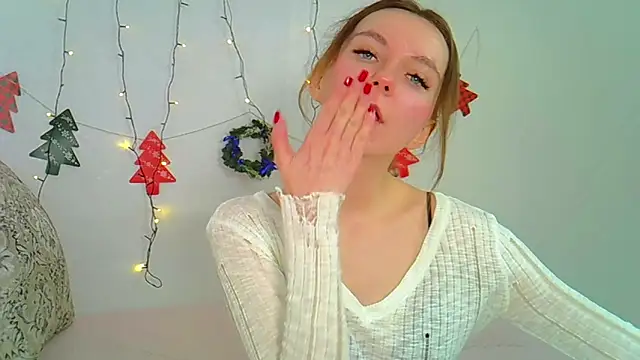 Little L1ss online show from December 16, 12:16 am