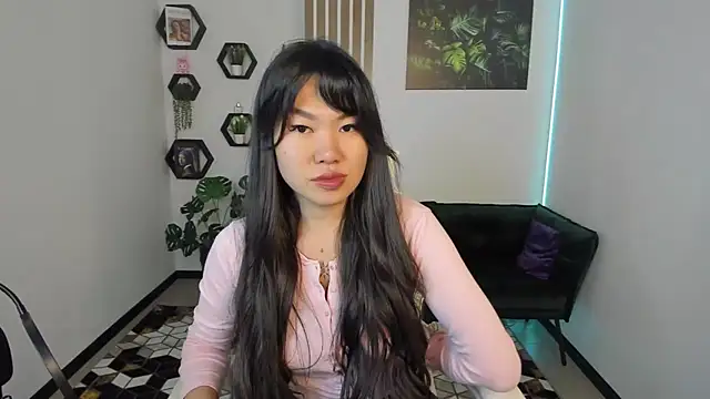 LunaPurrr online show from October 5, 11:21 pm