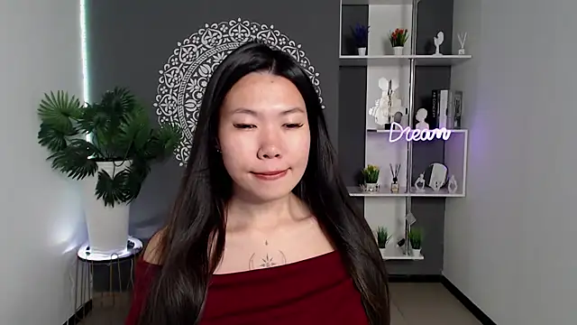 LunaPurrr online show from September 16, 5:48 am