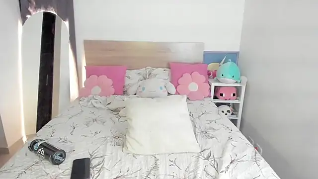 EmyGomezz online show from January 10, 7:29 pm