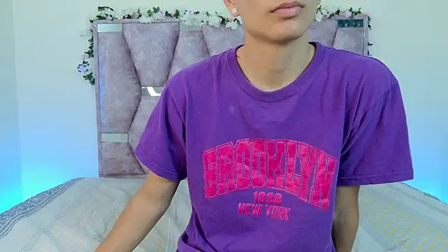 lana and liam  online show from November 4, 9:25 am