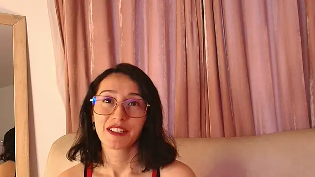 Ginevra esposito online show from March 27, 12:39 pm