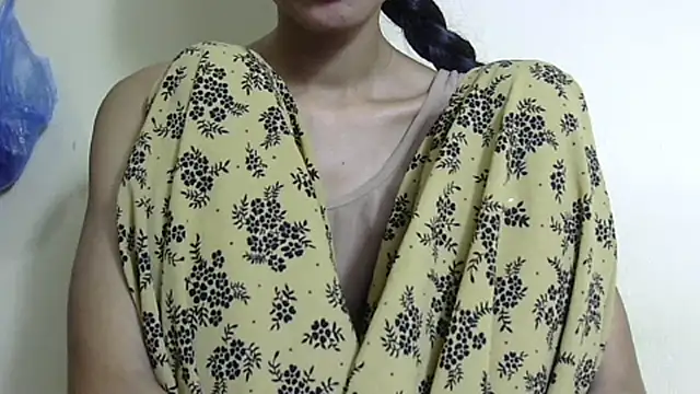 smallcuute online show from February 21, 6:36 am