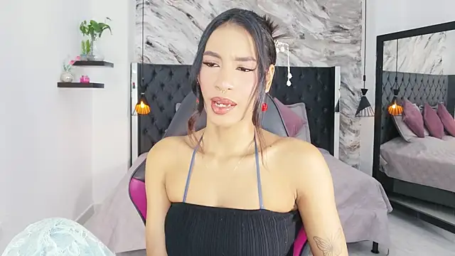 kitty collins  online show from June 24, 11:53 am
