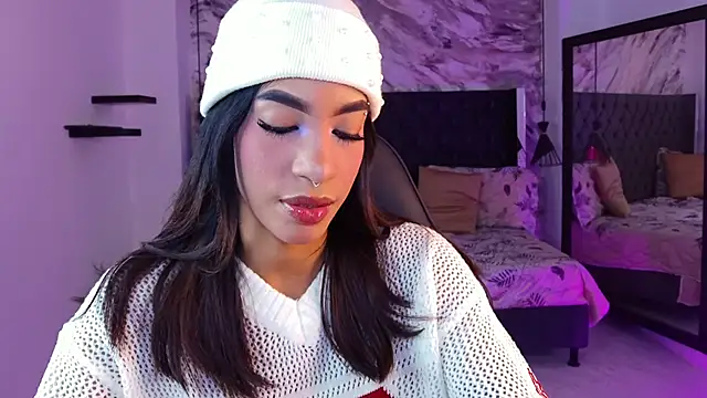 kitty collins  online show from April 5, 11:42 am