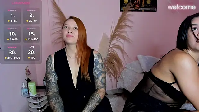 Snapshot of emmy_grantt chatting on September 27, 12:29 am emmy grantt online show from September 27, 12:29 am