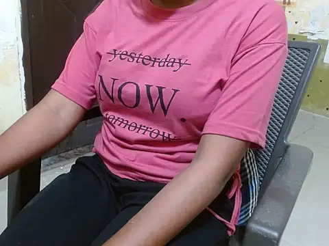 Snapshot of shallyji chatting on September 13, 5:26 am shallyji online show from September 13, 5:26 am