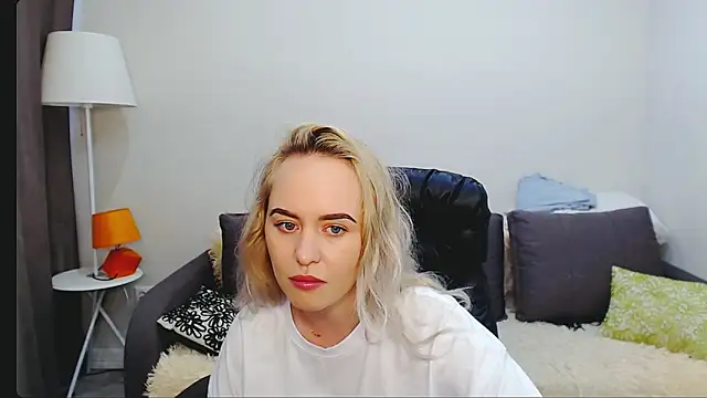 LiluMoon   online show from April 2, 1:41 pm