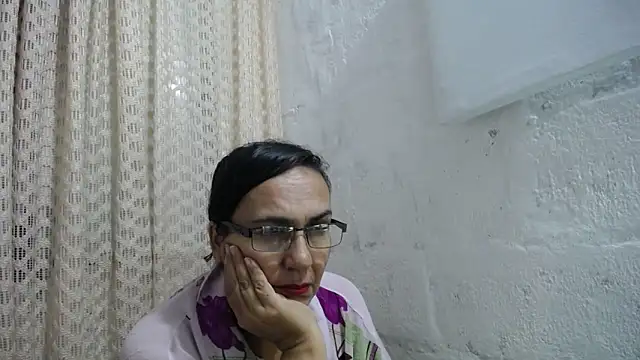 gabbyparker  online show from November 25, 10:06 am