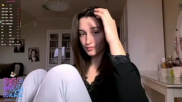 DarlineBrustera online show from March 31, 2:28 pm