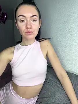 karrr  aaa online show from December 18, 9:19 pm