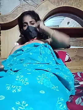 priyastrip314 online show from July 31, 6:09 pm