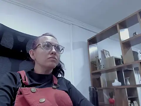 dalila macherano1 online show from September 13, 5:21 pm