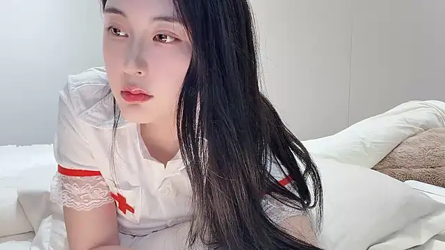Aquarius-002 online show from August 8, 4:59 pm