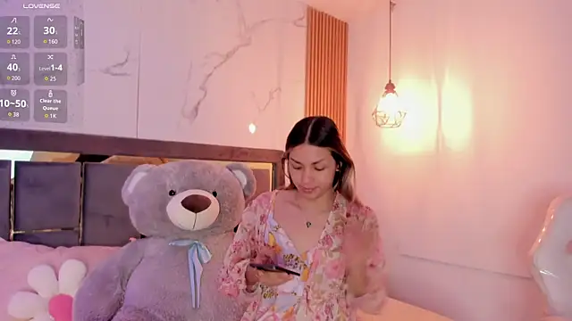 Doll Isa  online show from April 5, 8:41 pm