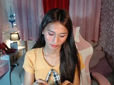 Snapshot of Ur_sweettranspinay chatting on September 21, 12:04 pm Ur sweettranspinay online show from September 21, 12:04 pm
