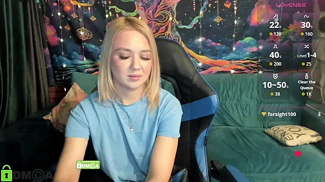 CrystalGirl99 online show from February 27, 8:47 am