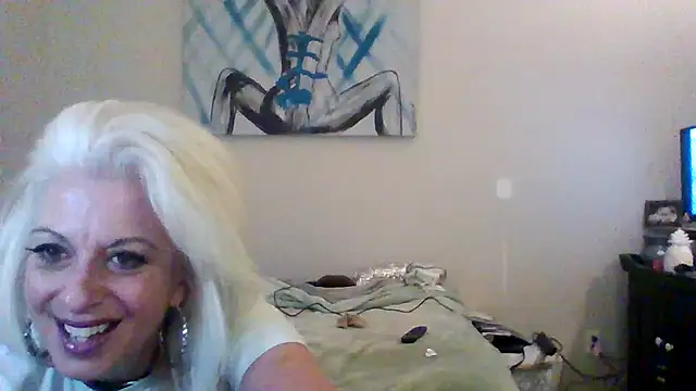 StacysMomXOXO online show from March 1, 4:23 am