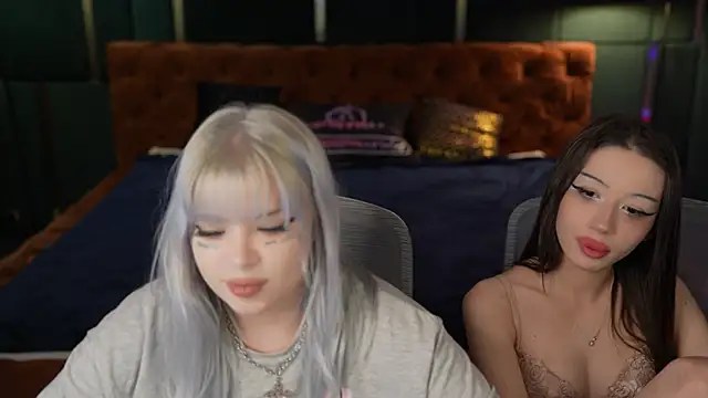 Naomi 054 online show from November 18, 3:35 pm