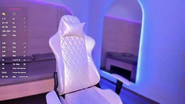 HannahMontgomery online show from January 14, 5:18 pm