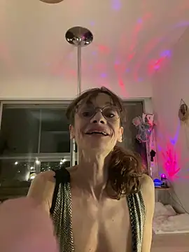 Chris06d22xh online show from March 7, 9:11 pm