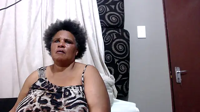 GrandBustyMelon online show from November 30, 3:38 pm