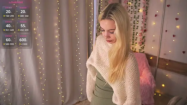 JaymieVigen online show from February 19, 3:28 am