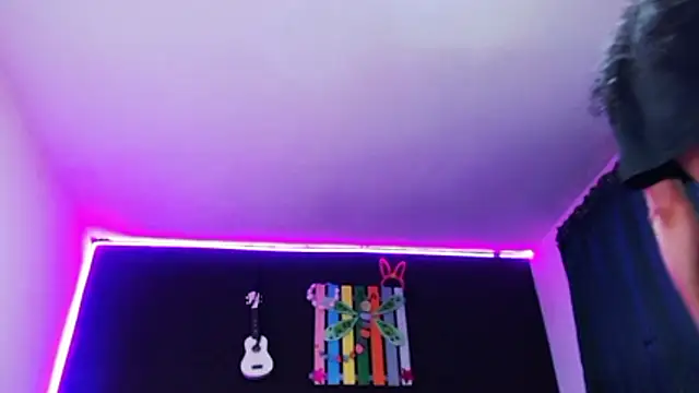 ingrid zese  online show from January 16, 7:43 pm